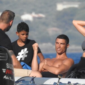 Exclusif - Cristiano Ronaldo et sa compagne Georgina Rodriguez en vacances en Grèce, le 9 juillet 2018.