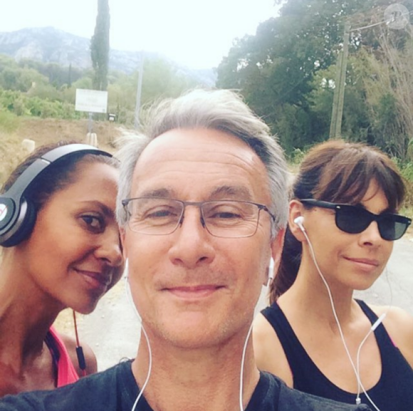 Laurent Petitguillaume en séance running avec Karine Le Marchand et Mathilda May lors de leurs vacances à Saint-Rémy-de-Provence en août 2018, photo Instagram.