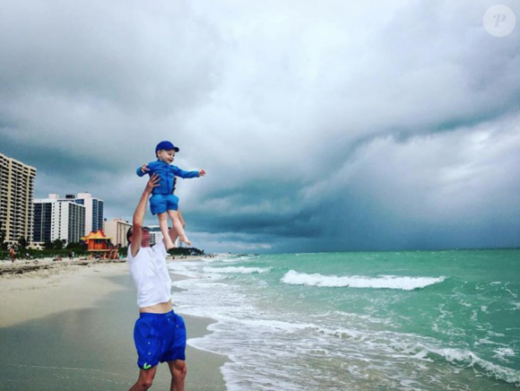 Christopher Froome (avec son fils Kellan à Miami en novembre 2017, photo Instagram) et sa femme Michelle ont accueilli le 1er août 2018 leur second enfant, une petite fille prénommée Katie.