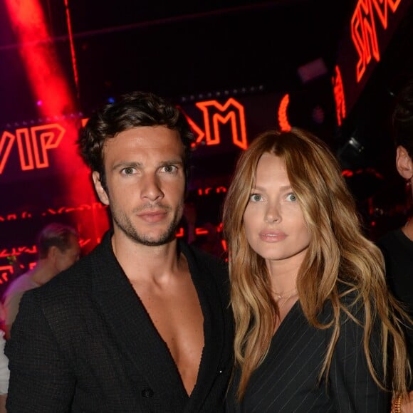 Exclusif - Caroline Receveur et son fiancé Hugo Philip au VIP Room à Saint-Tropez. Le 10 août 2018 © Rachid Bellak / Bestimage