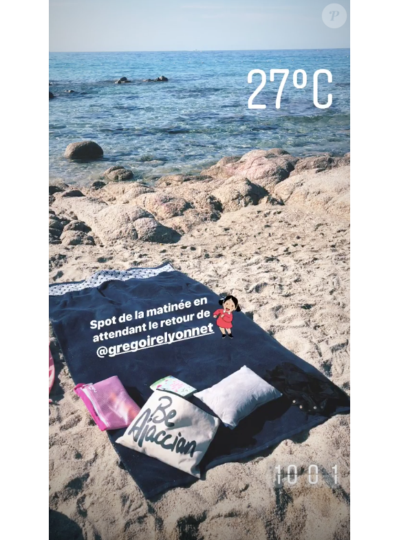 Alizée, tranquille sur une plage corse le 13 août 2018.