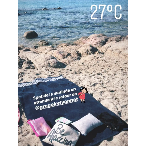 Alizée, tranquille sur une plage corse le 13 août 2018.