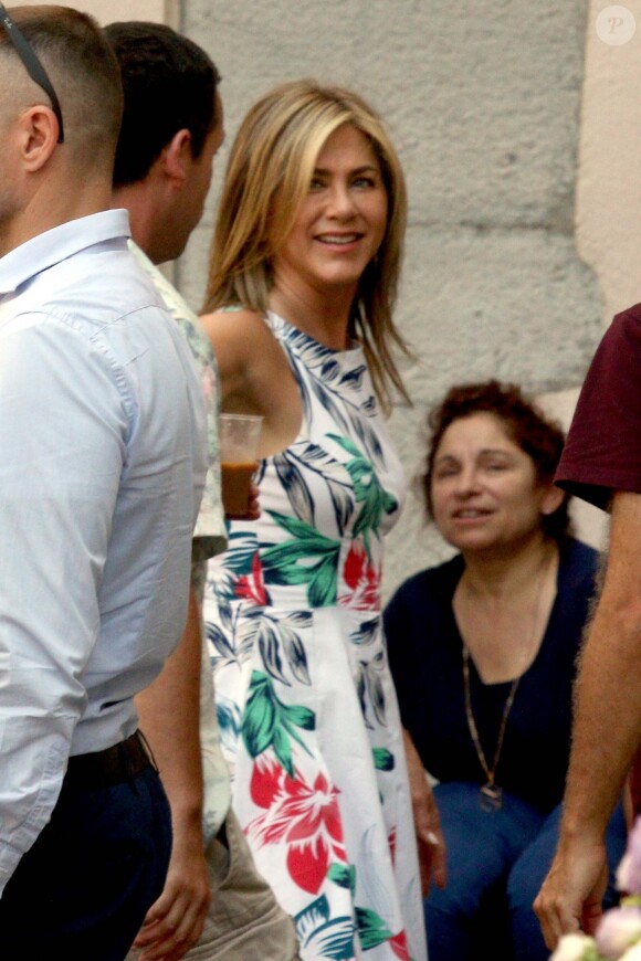 Exclusif - Jennier Aniston sur le tournage du film 'Murder Mystery' à Como en Italie, le 30 juillet 2018.