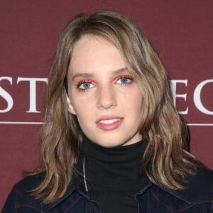 Maya Hawke - Photocall de la série "Little Women" à l'hôtel Langham Hotel à Pasadena, Californie, Etats-Unis, le 16 janvier 2018.