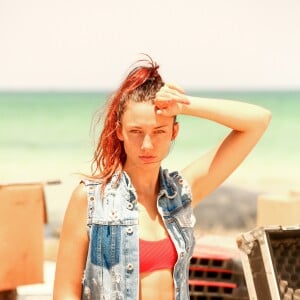 Exclusif - Rendez-vous avec Delphine Wespiser lors de la Beach Party du Radisson Blu Party de Djerba, le 5 août 2018.