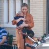 Exclusif - John Legend et sa femme Chrissy Teigen sont allés faire du shopping avec leurs enfants Luna et Miles chez Barneys New York à Beverly Hills, le 19 aout 2018.