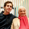 Jean-Paul Belmondo et son petit-fils Victor - A l'occasion du lancement de son nouveau livre "Mes recettes bonne humeur" (Editions du Cherche Midi), Luana Belmondo a réuni ses proches et amis épicuriens autour d'un Aperitivo concocté par le Chef Denny Imbroisi (Restaurant IDA) à Paris, le 13 Octobre 2016. © Dominique Jacovides/Bestimage