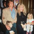 Michael Landon, son épouse Cindy et leurs enfants en 1990.