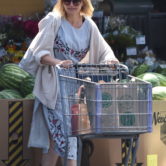 Cameron Diaz est allée faire des courses chez 'Whole Foods' à Glendale en Californie, le 25 aout 2018.