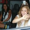 Shakira arrive à Madison Square Garden pour son concert à New York. La chanteuse s'arrête pour signer quelques autographes. Le 10 août 2018.