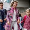 Le prince Gabriel et la princesse Eléonore de Belgique ont fait leur rentrée, accompagnés par leur mère la reine Mathilde de Belgique, au collège Saint-Jan-Berchmans à Bruxelles, le 3 septembre 2018. Gabriel est entré en 4e secondaire, Éléonore en 5e primaire.