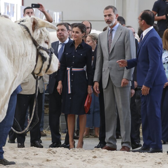 Le roi Felipe VI et la reine Letizia d'Espagne inaugurent le salon "Salamaq'18" à Salamanque en Espagne le 5 septembre 2018.