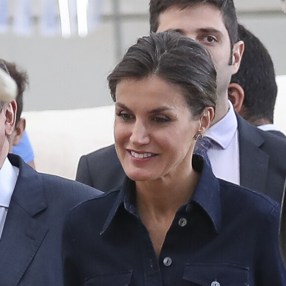 Le roi Felipe VI et la reine Letizia d'Espagne inaugurent le salon "Salamaq'18" à Salamanque en Espagne le 5 septembre 2018.