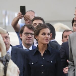 Le roi Felipe VI et la reine Letizia d'Espagne inaugurent le salon "Salamaq'18" à Salamanque en Espagne le 5 septembre 2018.