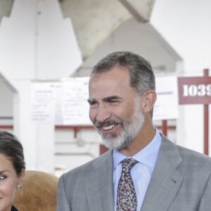 Le roi Felipe VI et la reine Letizia d'Espagne inaugurent le salon "Salamaq'18" à Salamanque en Espagne le 5 septembre 2018.