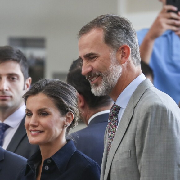 Le roi Felipe VI et la reine Letizia d'Espagne inaugurent le salon "Salamaq'18" à Salamanque en Espagne le 5 septembre 2018.