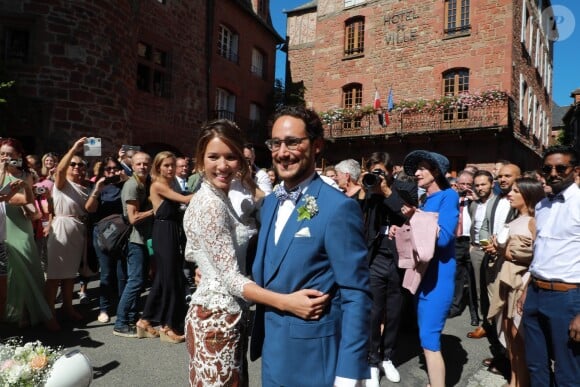 Thomas Hollande et Emilie Broussouloux ont célébré leur mariage le 8 septembre 2018 dans le village de Meyssac, près de Brive en Corrèze, en présence notamment de François Hollande et Ségolène Royal, parents du marié.