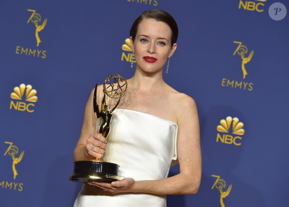 Claire Foy récompensée à la 70e cérémonie des Emmy Awards au Microsoft Theatre de Los Angeles, le 17 septembre 2018