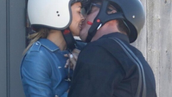 Brooke Burke divorcée de David Charvet : Doux baisers avec son nouveau chéri