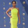 Regina King en Christian Siriano au 70ème Primetime Emmy Awards au théâtre Microsoft à Los Angeles, le 17 septembre 2018.