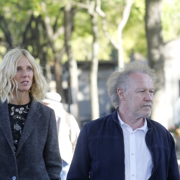 Sandrine Kiberlain - Sortie des obsèques de Marceline Loridan-Ivens, camarade de déportation de Simone Veil, au cimetière du Montparnasse à Paris le 21 septembre 2018.
