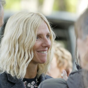 Sandrine Kiberlain - Sortie des obsèques de Marceline Loridan-Ivens, camarade de déportation de Simone Veil, au cimetière du Montparnasse à Paris le 21 septembre 2018.