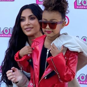 Exclusif - Kim Kardashian et sa fille North West lors du LOL Kids Fashion Show à Los Angeles le 22 septembre 2018.