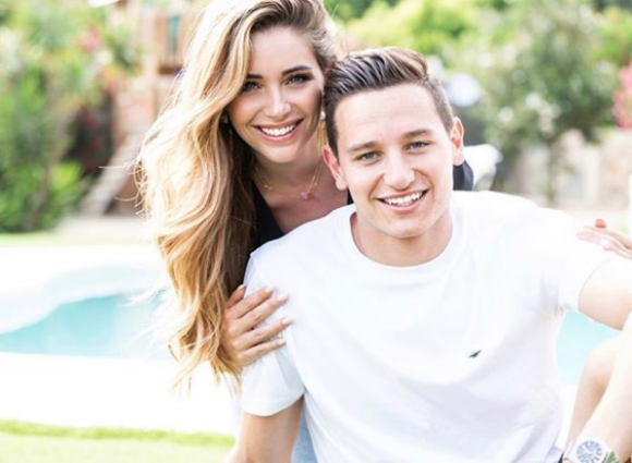 Florian Thauvin et sa compagne Charlotte Pirroni en juillet 2018, photo Instagram.