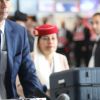 Eva Longoria arrive avec son fils Santiago à l'aéroport de Roissy Charles de Gaulle le 23 septembre 2018 © Cyril Moreau / Bestimage