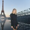 Rosie Huntington-Whiteley - Défilé de mode "Saint-Laurent" PAP printemps-été 2019 au Trocadero devant la Tour Eiffel à Paris le 25 septembre 2018