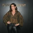 Cindy Crawford - Défilé de mode "Saint-Laurent" PAP printemps-été 2019 au Trocadero devant la Tour Eiffel à Paris le 25 septembre 2018