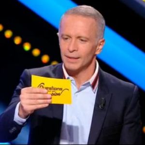 Samuel Etienne dans "Questions pour un champion" - France 3