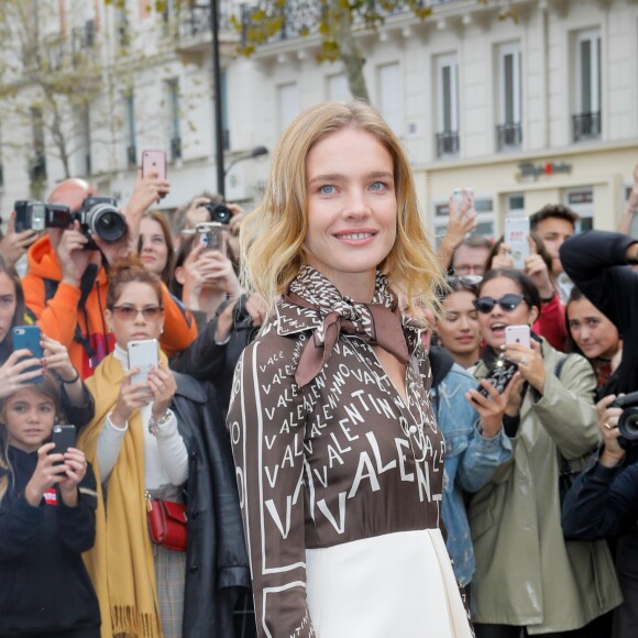 Natalia Vodianova arrive au défilé Valentino prêt-à-porter printemps / été 2019 aux Invalides à Paris le 30 septembre 2018. © CVS / Veeren / Bestimage