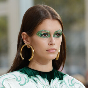 Kaia Gerber - Défilé Valentino prêt-à-porter printemps / été 2019 aux Invalides à Paris le 30 septembre 2018.