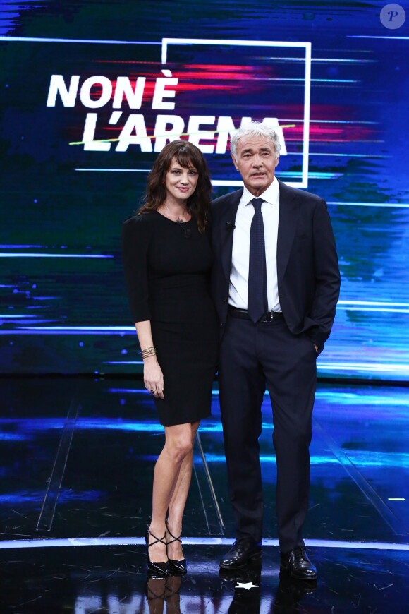 Asia Argento sur le plateau de "Non è l'Arena" sur la chaîne italienne LA7, dimanche 30 septembre 2018 à Rome.