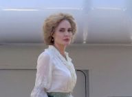 Angelina Jolie, blonde et méconnaissable, revient à ses premières amours