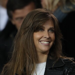 Ophélie Meunier dans les tribunes du parc des princes lors du match de football de ligue 1 opposant le Paris Saint-Germain (PSG) à l'Olympique Lyonnais (OL) à Paris, France, le 7 octobre 2018.