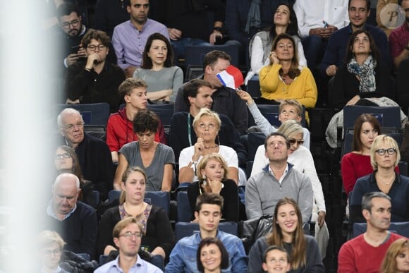 Muriel Robin et sa compagne Anne Le Nen (avec son père) à la demi-finale entre J. Sock et J. Benneteau - Tournoi de tennis "Rolex Paris Masters 2017" à Paris le 4 novembre 2017 © Veeren - Perusseau / Bestimage