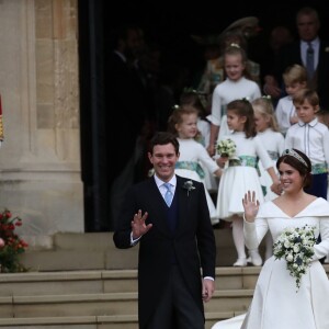 La princesse Eugenie d'York et son mari Jack Brooksbank - Sorties après la cérémonie de mariage de la princesse Eugenie d'York et Jack Brooksbank en la chapelle Saint-George au château de Windsor, Royaume Uni, le 12 octobre 2018.