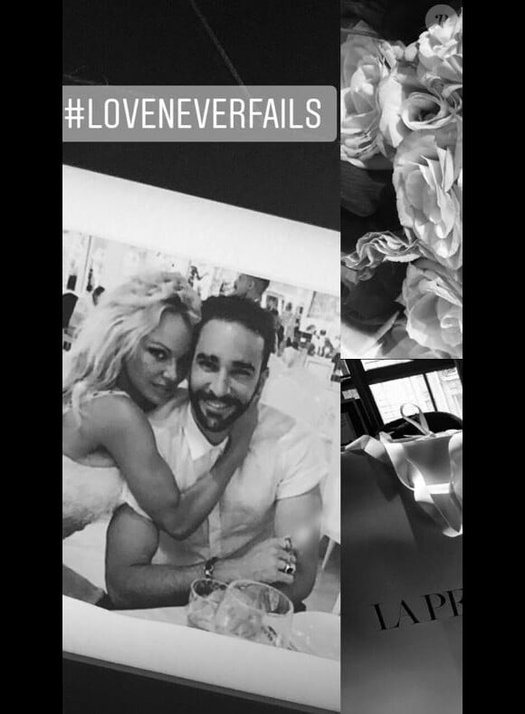 Pamela Anderson publie une photo d'elle et Adil Rami sur Instagram le 27 septembre 2018.