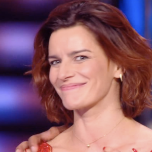 Alain Delon fait une déclaration à Fauve Hautot dans "Danse avec les stars 9" diffusé samedi 13 octobre 2018 - TF1