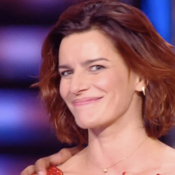 Alain Delon fait une déclaration à Fauve Hautot dans "Danse avec les stars 9" diffusé samedi 13 octobre 2018 - TF1