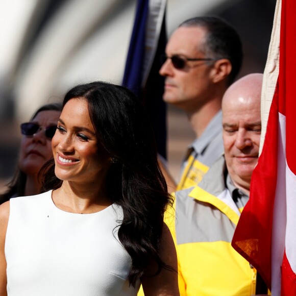 Le prince Harry, duc de Sussex et sa femme Meghan Markle, duchesse de Sussex (enceinte) rencontrent Peter Cosgrove (le Gouverneur général d'Australie) et sa femme Lynne Cosgrove à la "Admiralty House" lors de leur premier voyage officiel, le 16 octobre 2018.