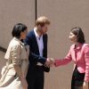 Le prince Harry, duc de Sussex et sa femme Meghan Markle, duchesse de Sussex (enceinte) ont visité le zoo de Taronga puis se sont rendus à l'Opéra de Sydney pour aller à la rencontre des habitants, lors de leur premier voyage officiel le 16 octobre 2018. Ils sont accueillis par Gladys Berejiklian (Premier ministre de la Nouvelle-Galles du Sud).