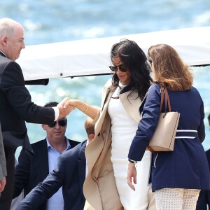 Le prince Harry et Meghan Markle arrivent sur le quai d'embarquement Man O'War Steps à Sydney, Australie, le 16 octobre 2018