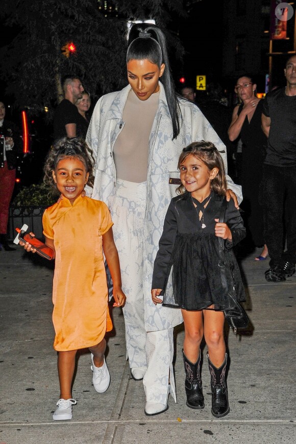 Kim Kardashian est allée diner avec sa fille North West et sa soeur Kourtney Kardashian accompagnée de sa fille Penelope au restautrant Cipriani à New York, le 29 septembre 2018