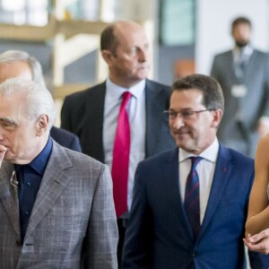 La reine Letizia d'Espagne et Martin Scorsese participent à une réunion avec des jeunes réalisateurs, dans le cadre du programme "Fabrica Scorsese", développé dans l'ancienne usine d'armes de La Vega lors du "Princess of Asturias Awards 2018" à Oviedo, le 18 octobre 2018.