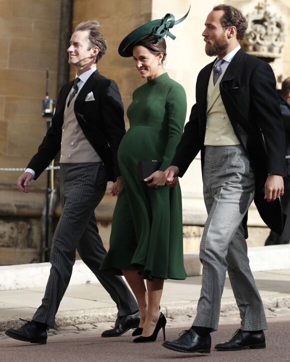 Pippa Middleton enceinte, James Matthews et James Middleton - Les invités arrivent à la chapelle St. George pour le mariage de la princesse Eugenie d'York et Jack Brooksbank au château de Windsor, Royaume Uni, le 12 octobre 2018.