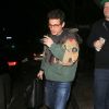 John Mayer quitte la soirée de Dave Chappelle au club Peppermint à Los Angeles le 28 décembre 2017.