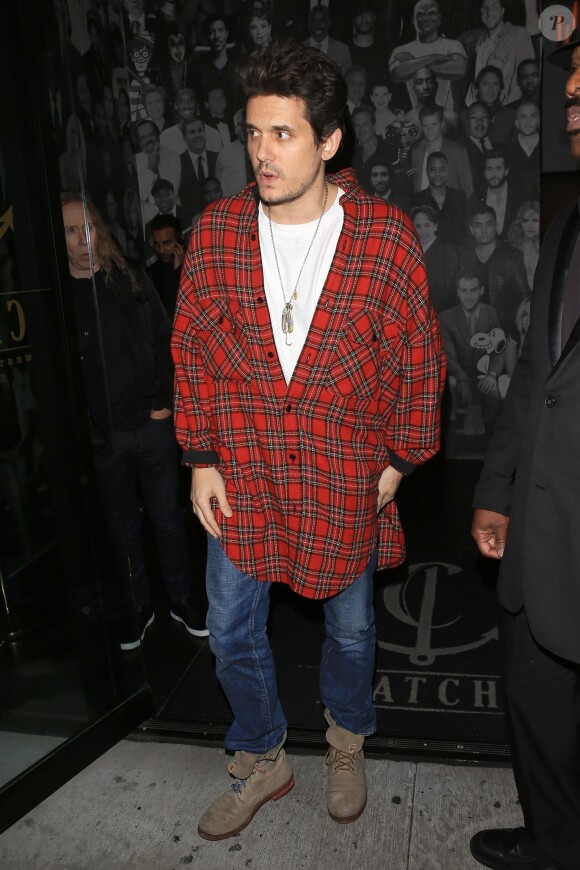 John Mayer quitte le Catch après avoir dîner à West Hollywood le 19 janvier 2018.